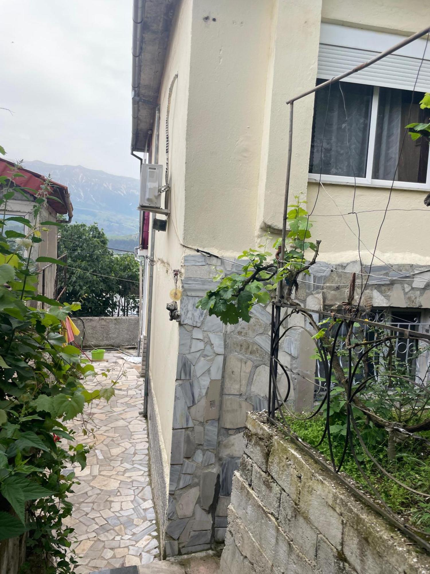 Bazzar 2 Hotel Gjirokastër Екстериор снимка