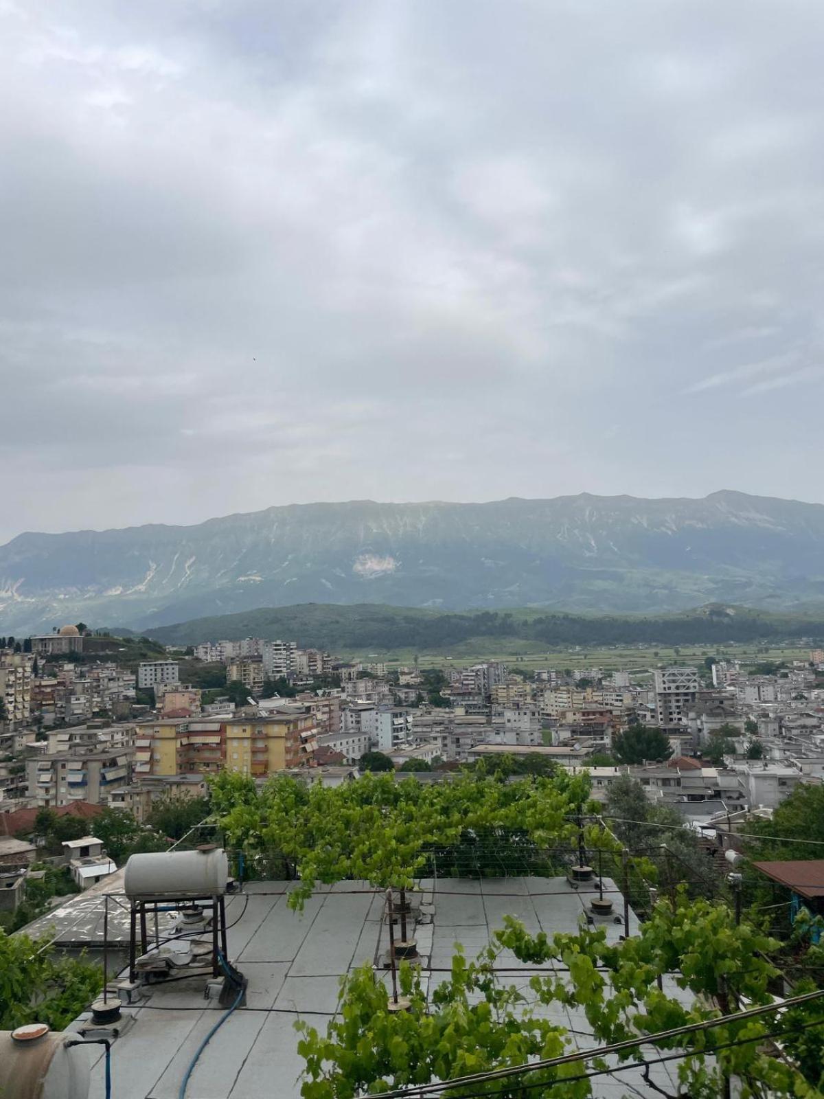 Bazzar 2 Hotel Gjirokastër Екстериор снимка