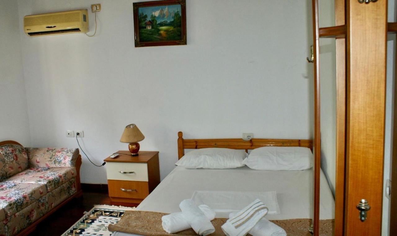 Bazzar 2 Hotel Gjirokastër Екстериор снимка